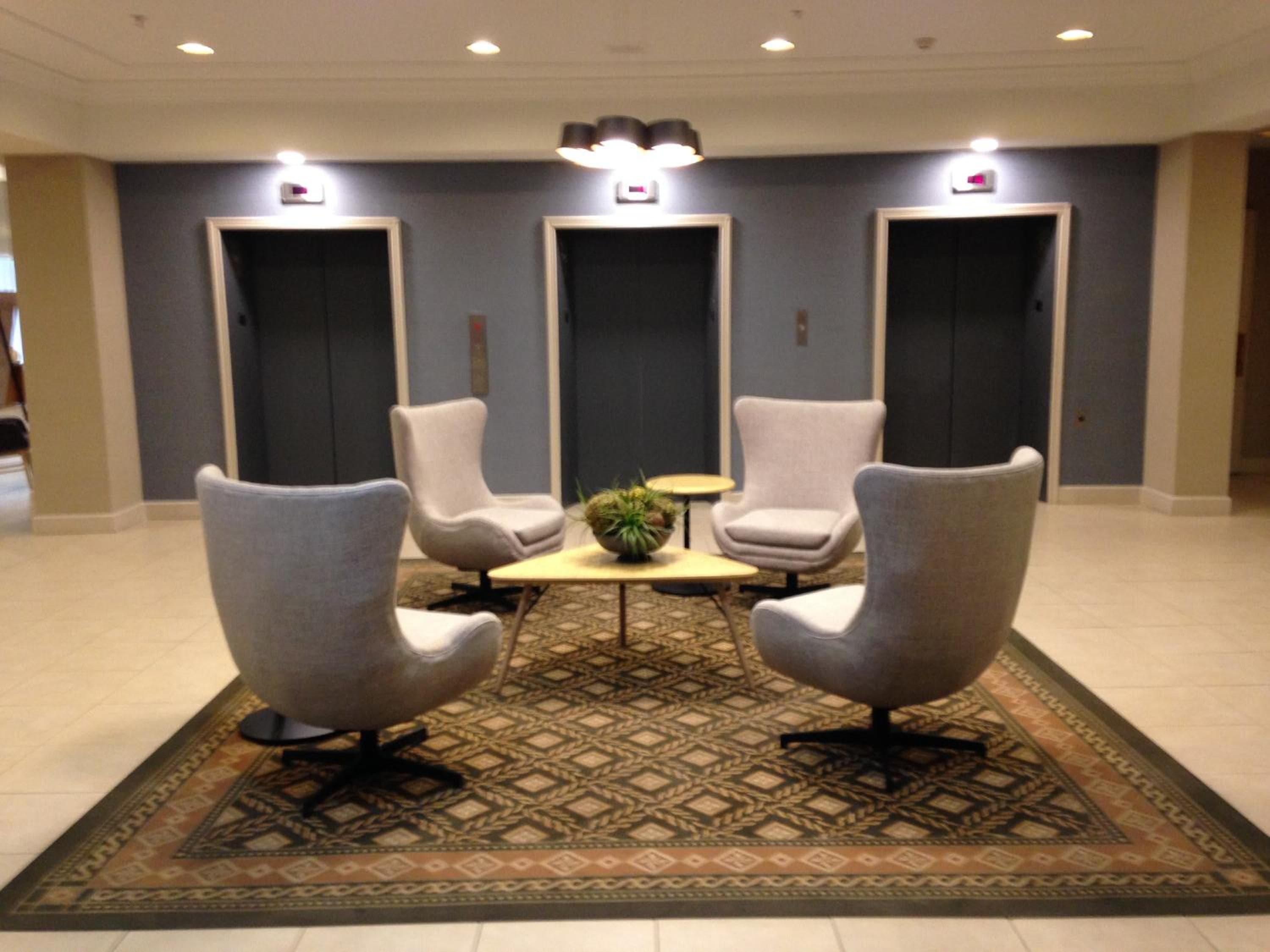 Holiday Inn and Suites Pittsfield-Berkshires