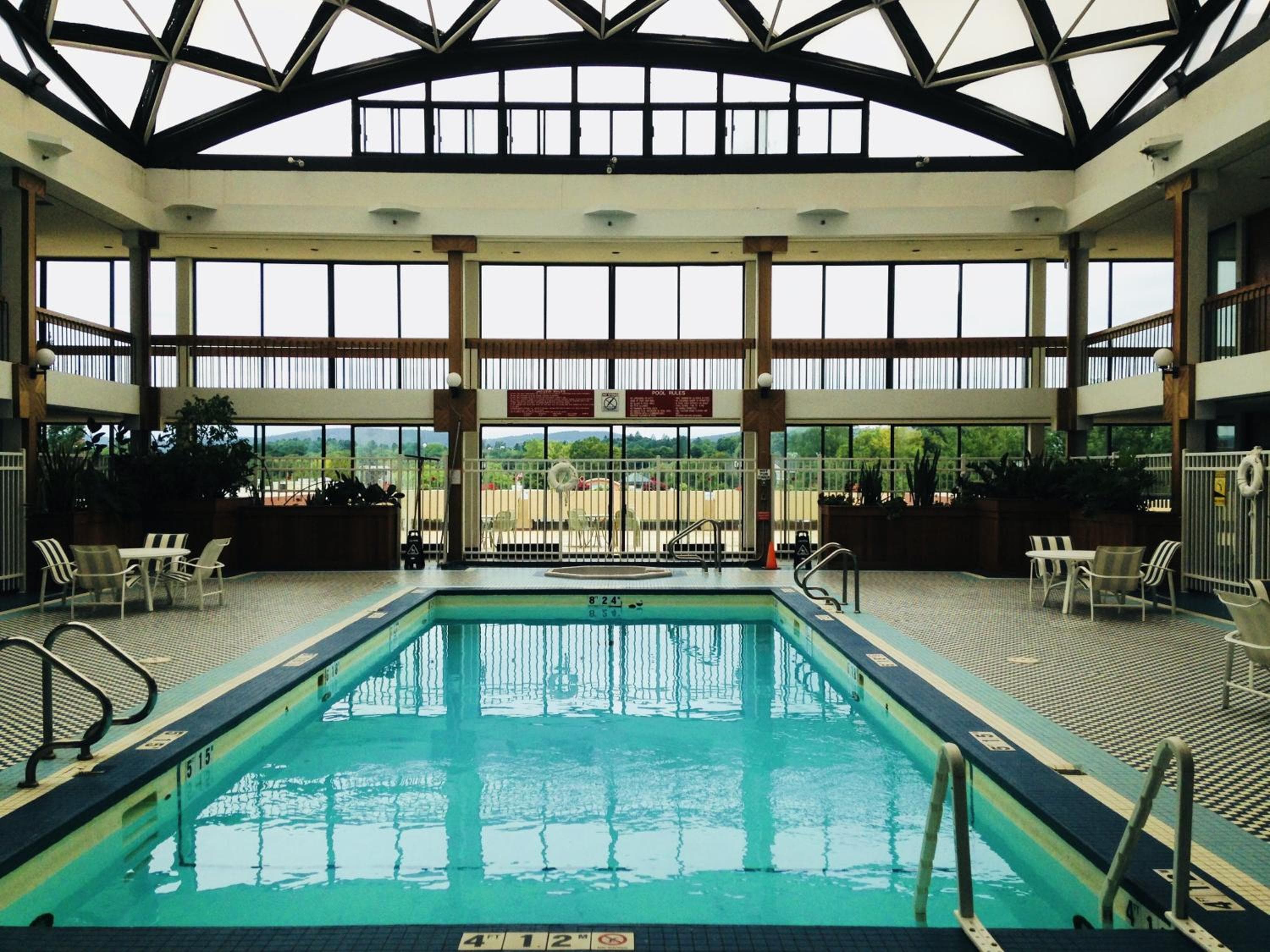 Holiday Inn and Suites Pittsfield-Berkshires
