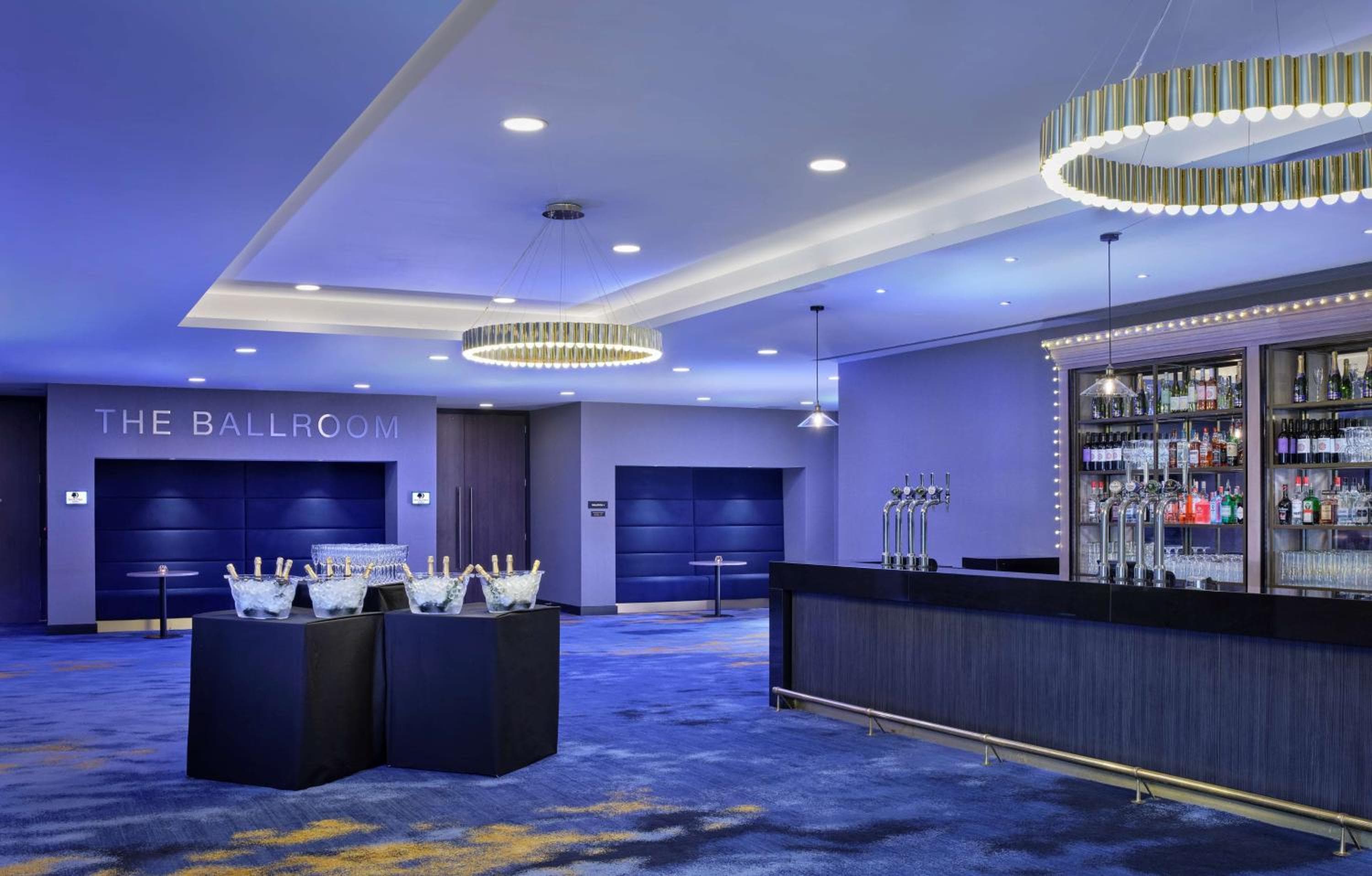 DoubleTree by Hilton Hull
