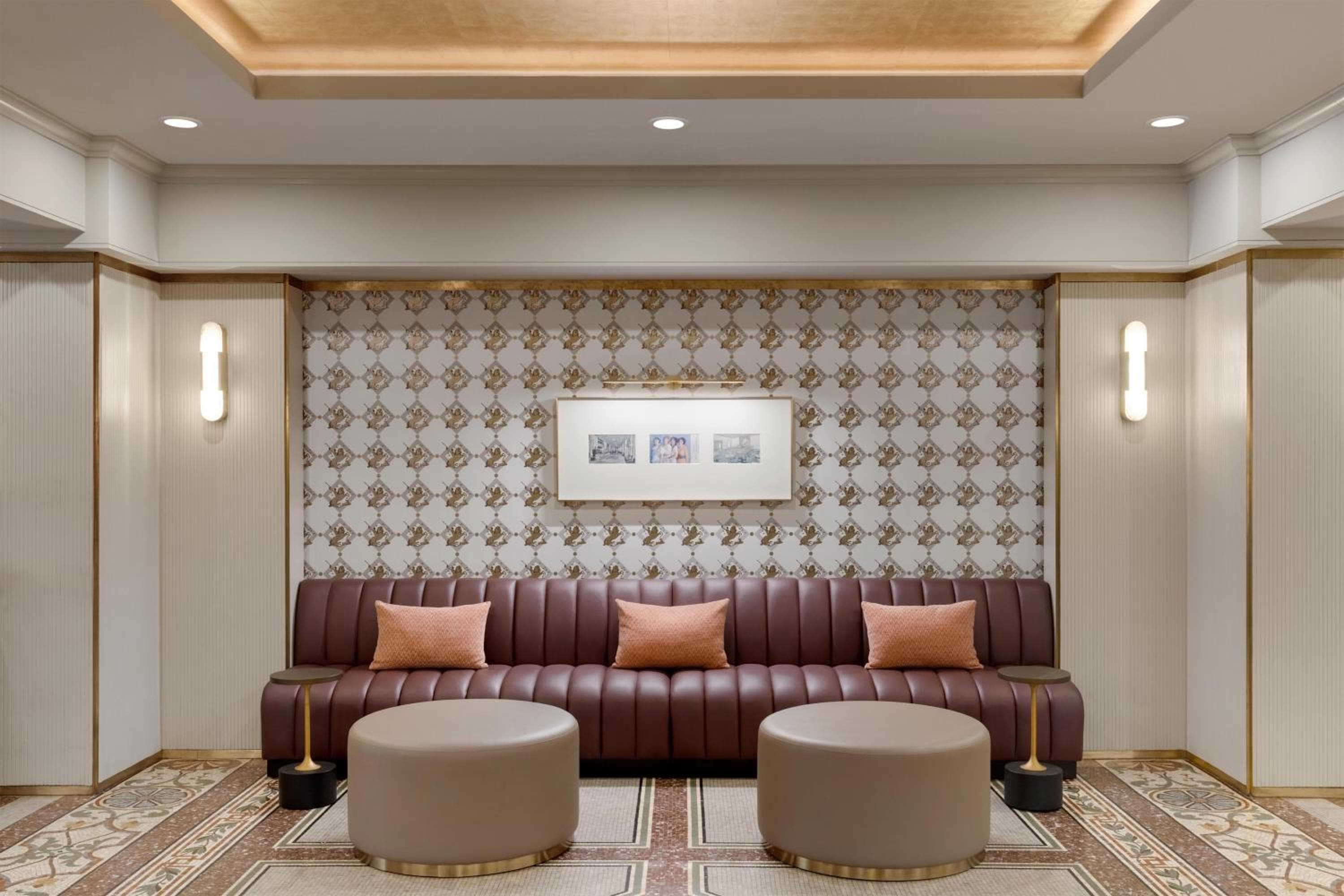 Renaissance Chicago O'Hare Suites Hotel