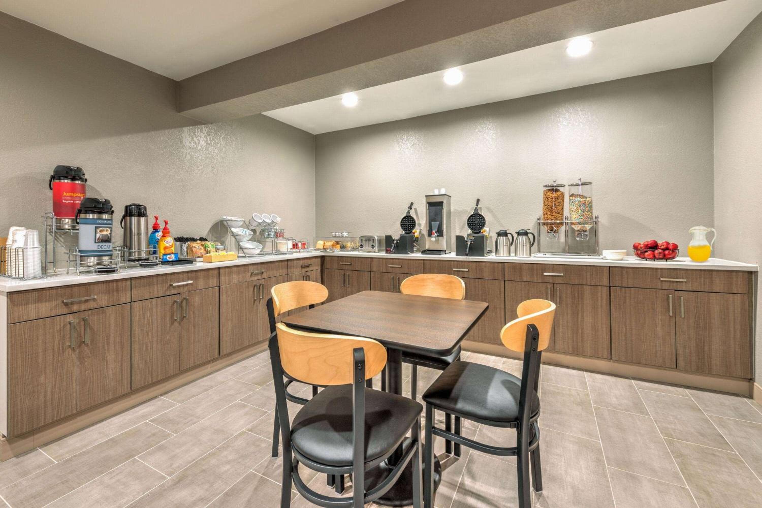 Hawthorn Extended Stay by Wyndham Bedford - Dallas
