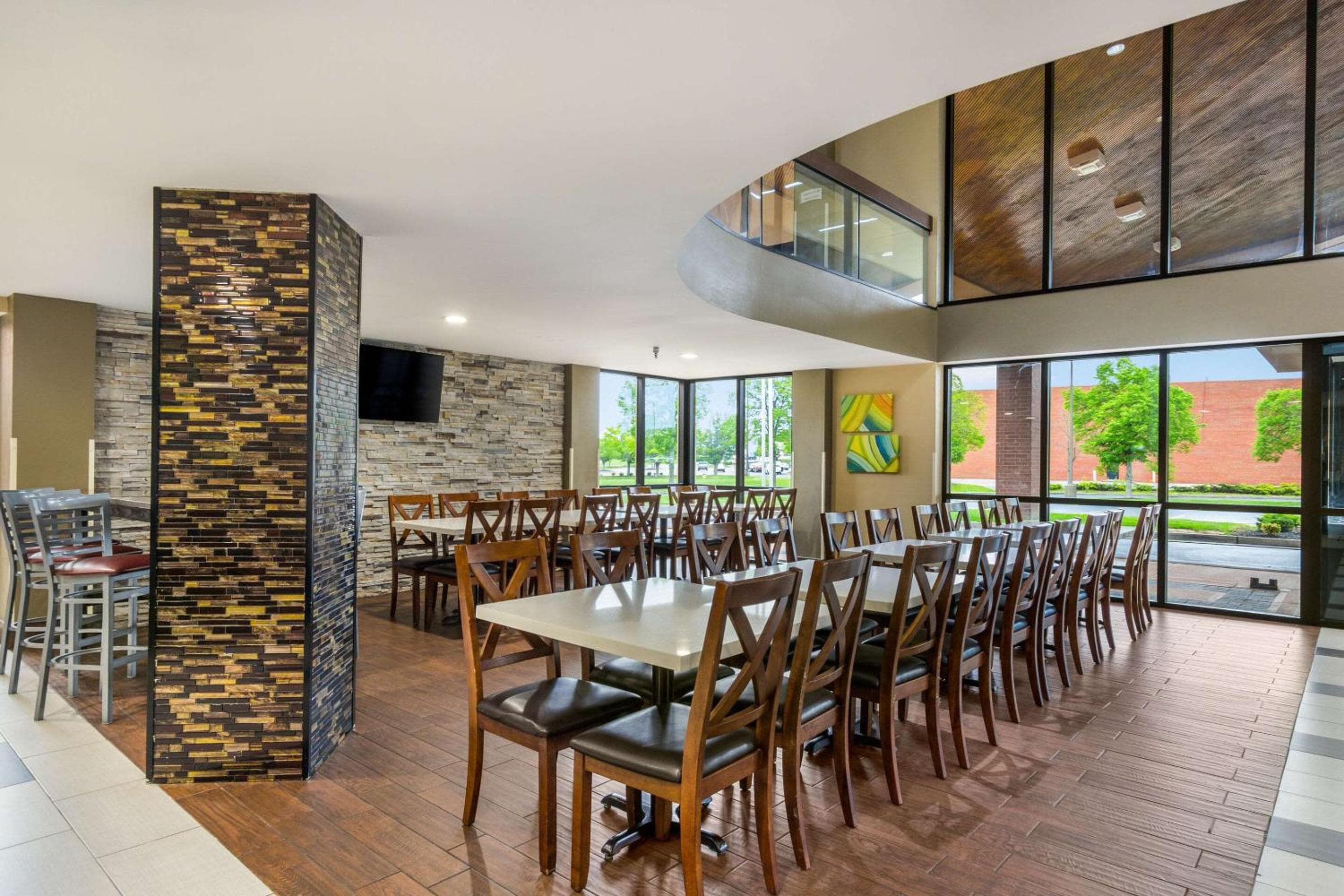 Quality Inn & Suite Florence - Cincinnati South