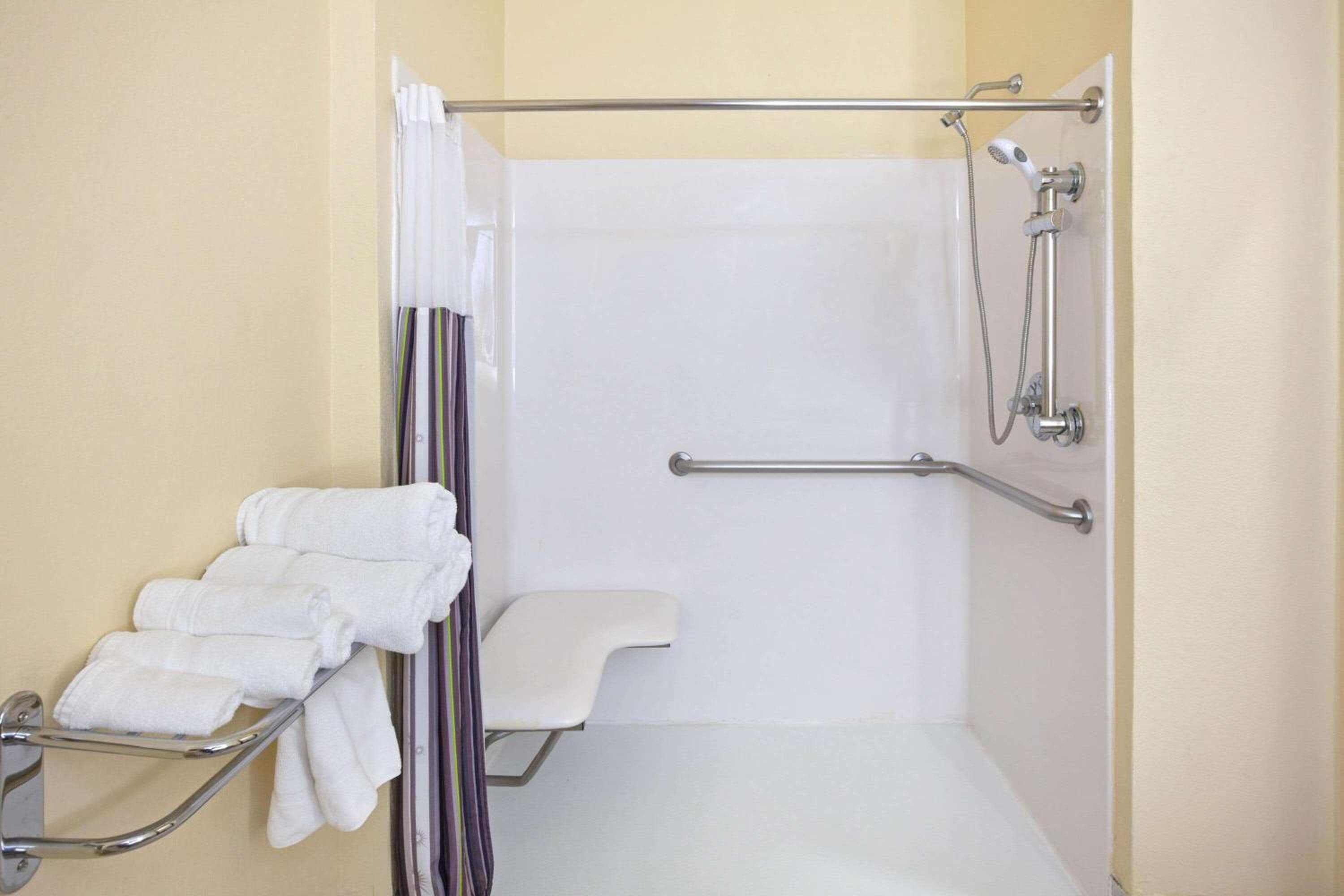 La Quinta Inn & Suites By Wyndham Houston Pasadena North