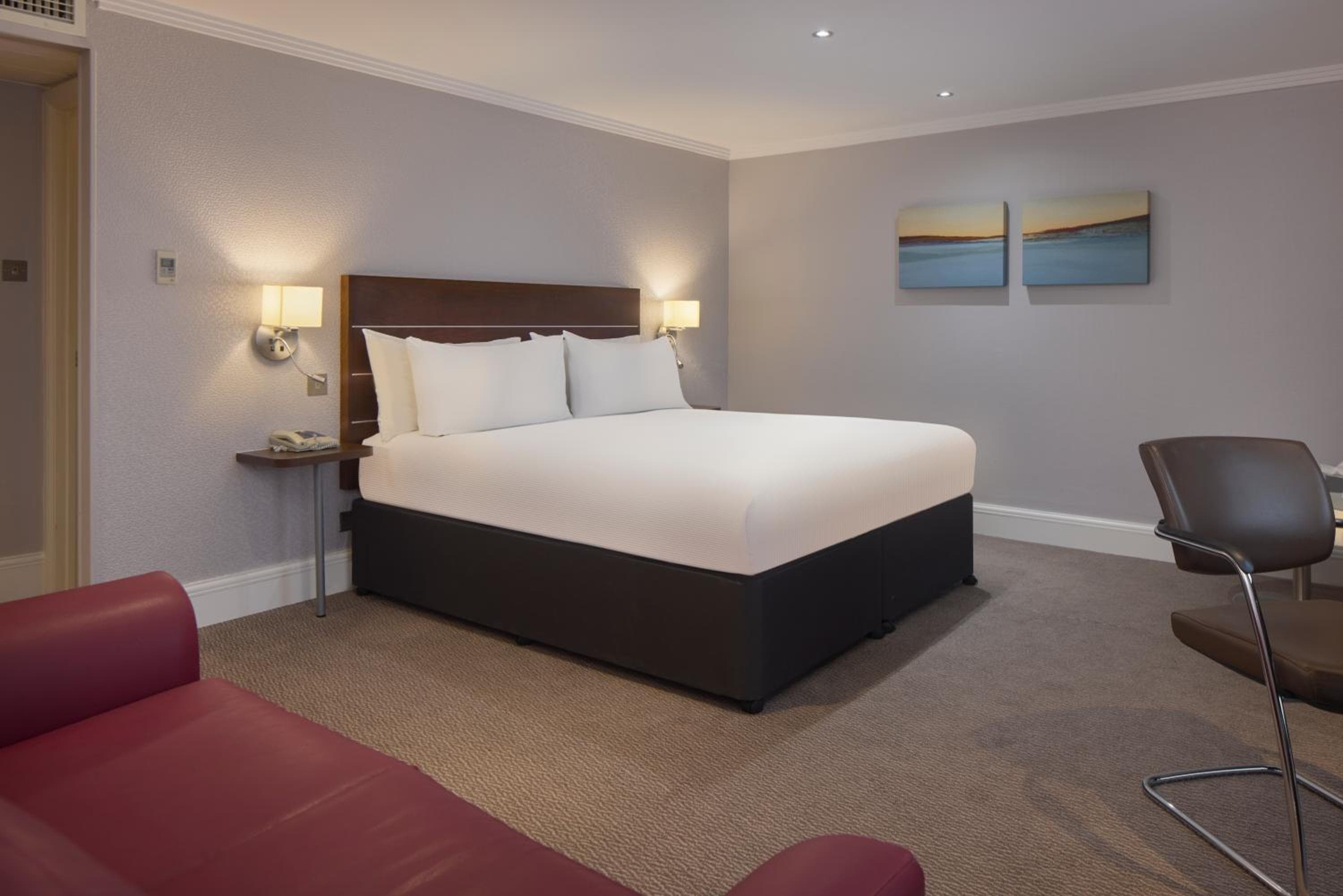 DoubleTree by Hilton Bristol City Centre