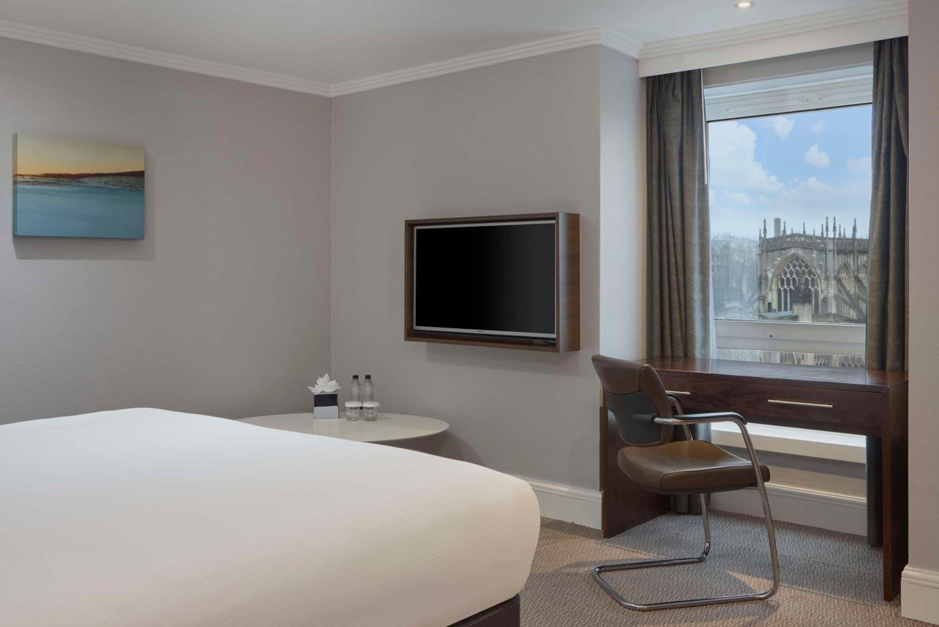 DoubleTree by Hilton Bristol City Centre