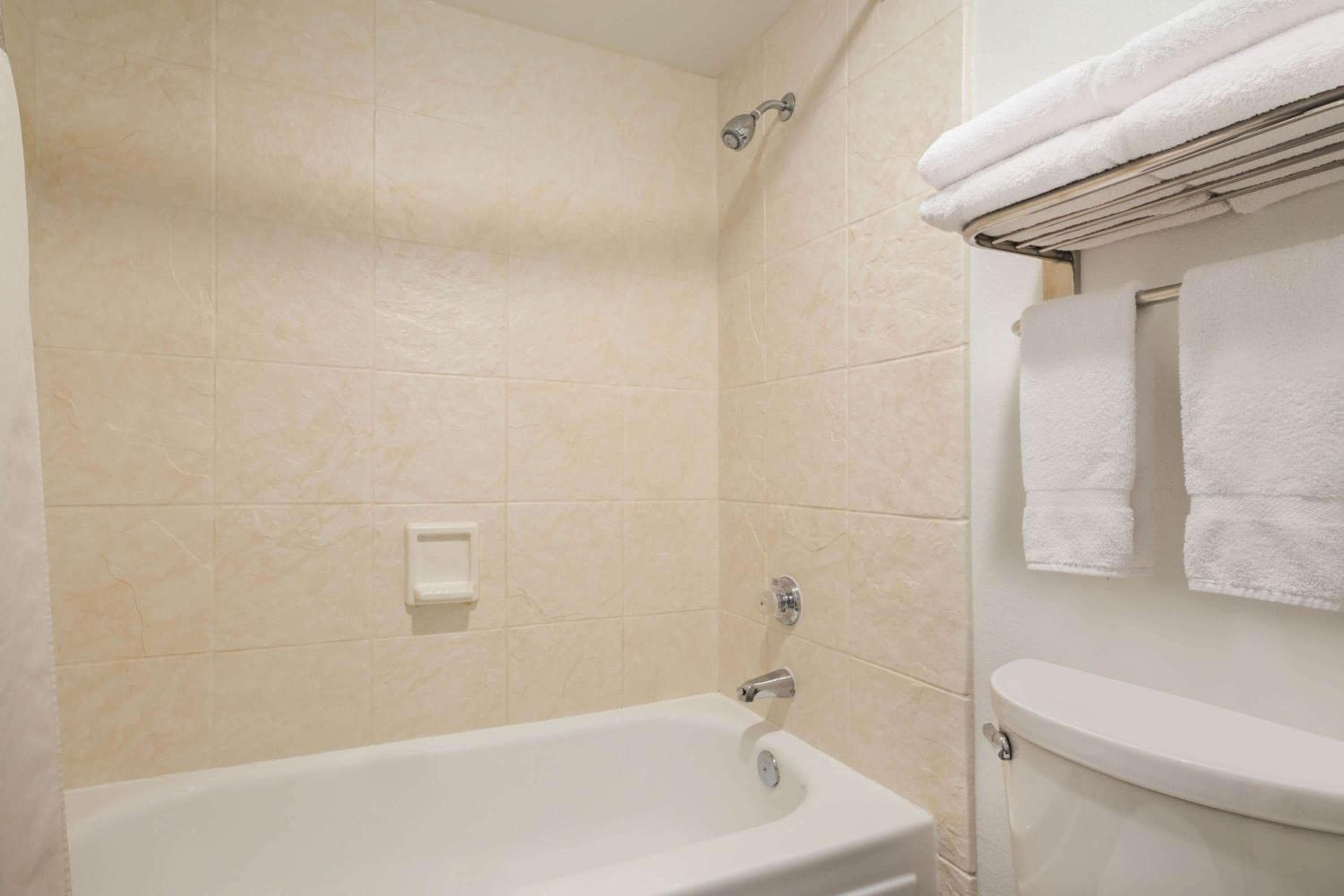 La Quinta Inn by Wyndham Everett