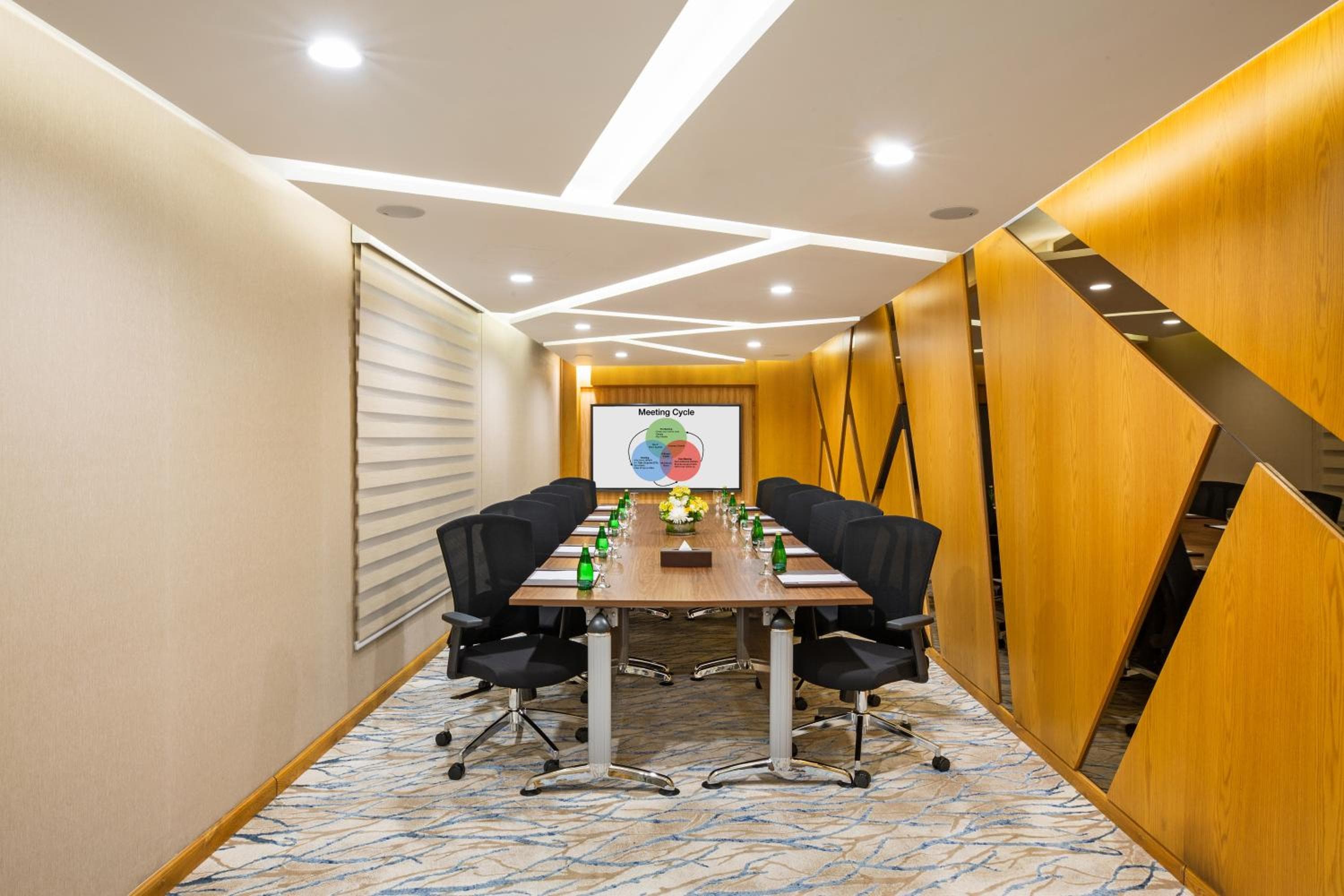 Royal Continental Suites Business Bay