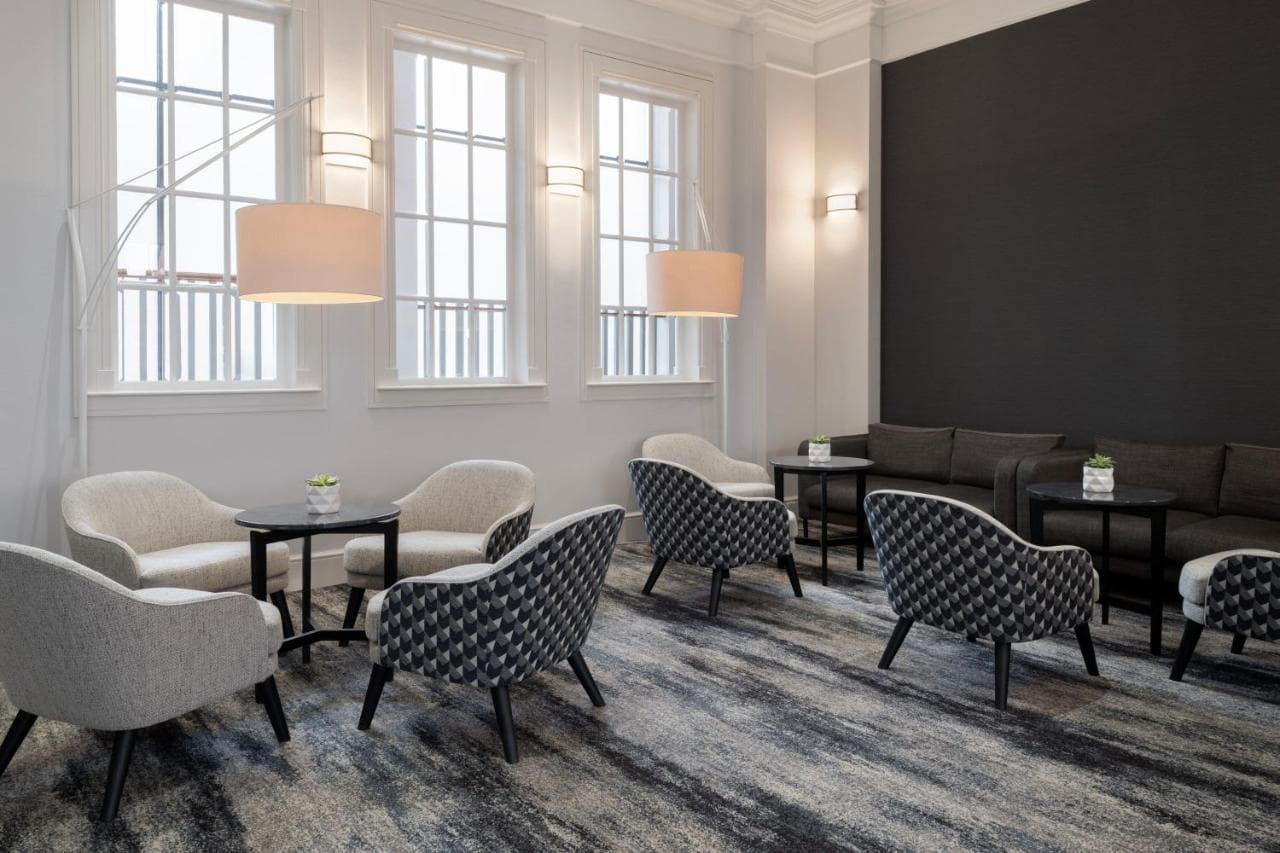 Delta Hotels by Marriott Heathrow / Windsor
