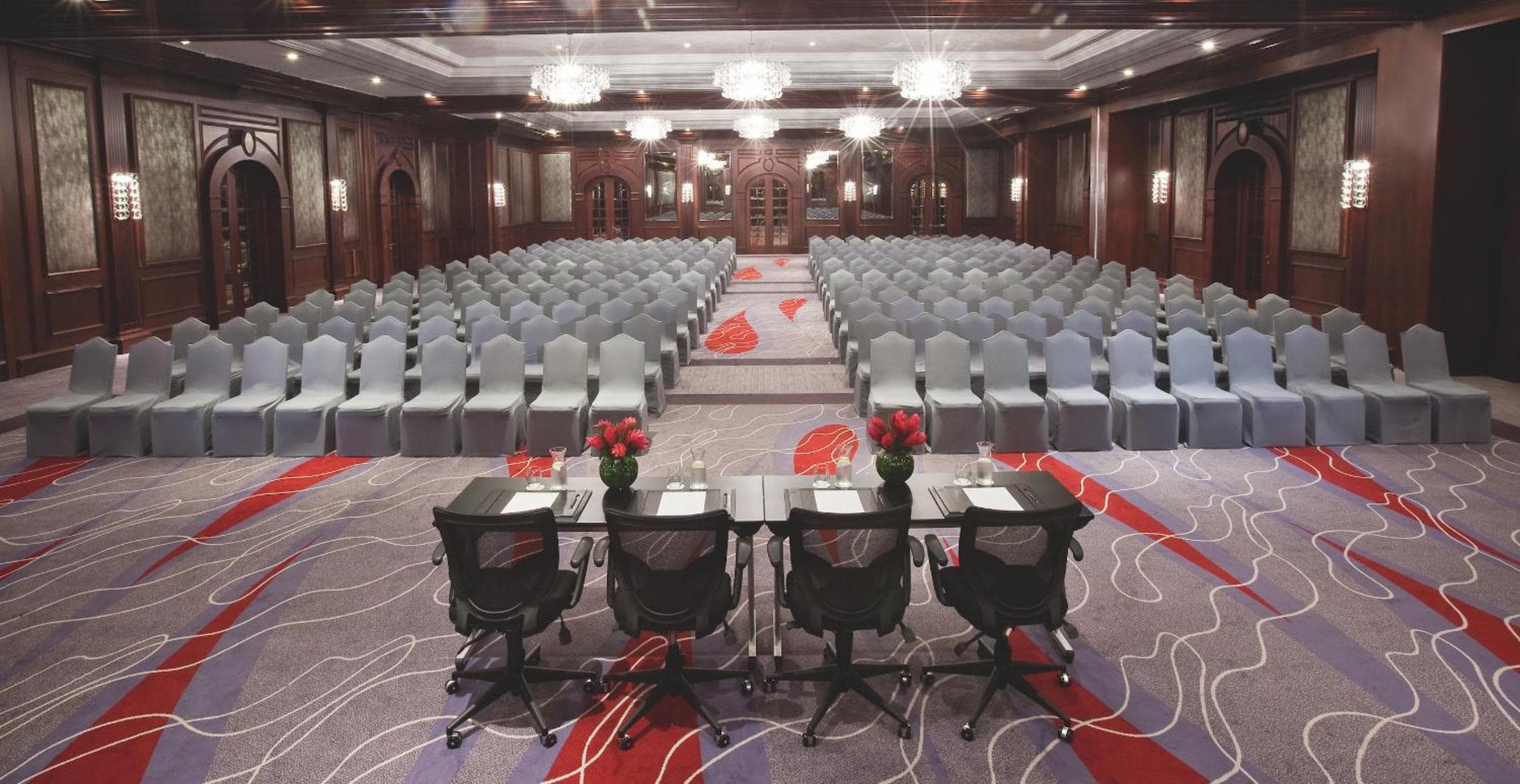 Mövenpick Hotel & Apartments Bur Dubai