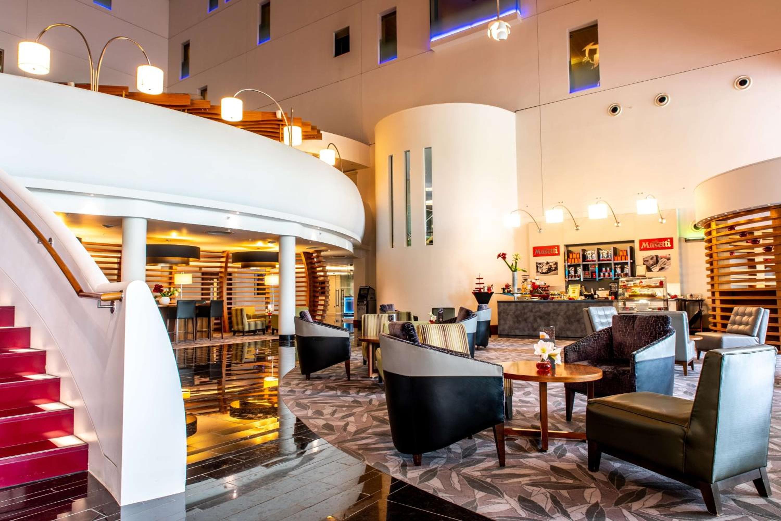 Hilton London Heathrow Airport Terminal 5